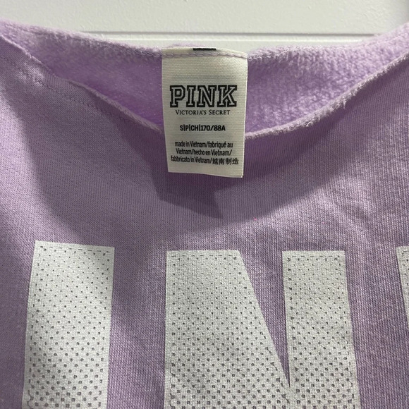 Size Small in great condition worn once only color lilac - Picture 2 of 3